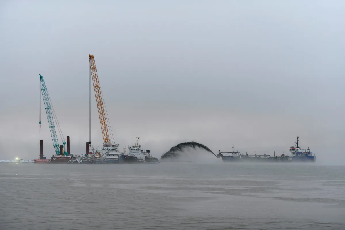 Hopper Dredging Explained Techniques, Equipment, and Key Applications
